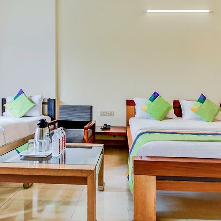 Hotel Treebo Trend Surya Nashik Extérieur photo