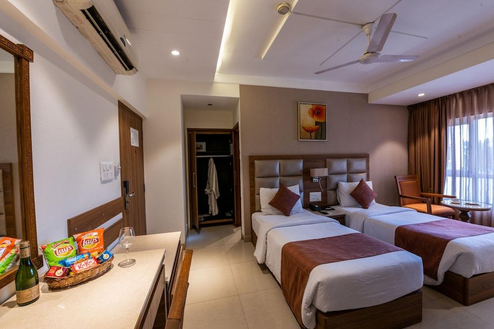 Hotel Treebo Trend Surya Nashik Extérieur photo