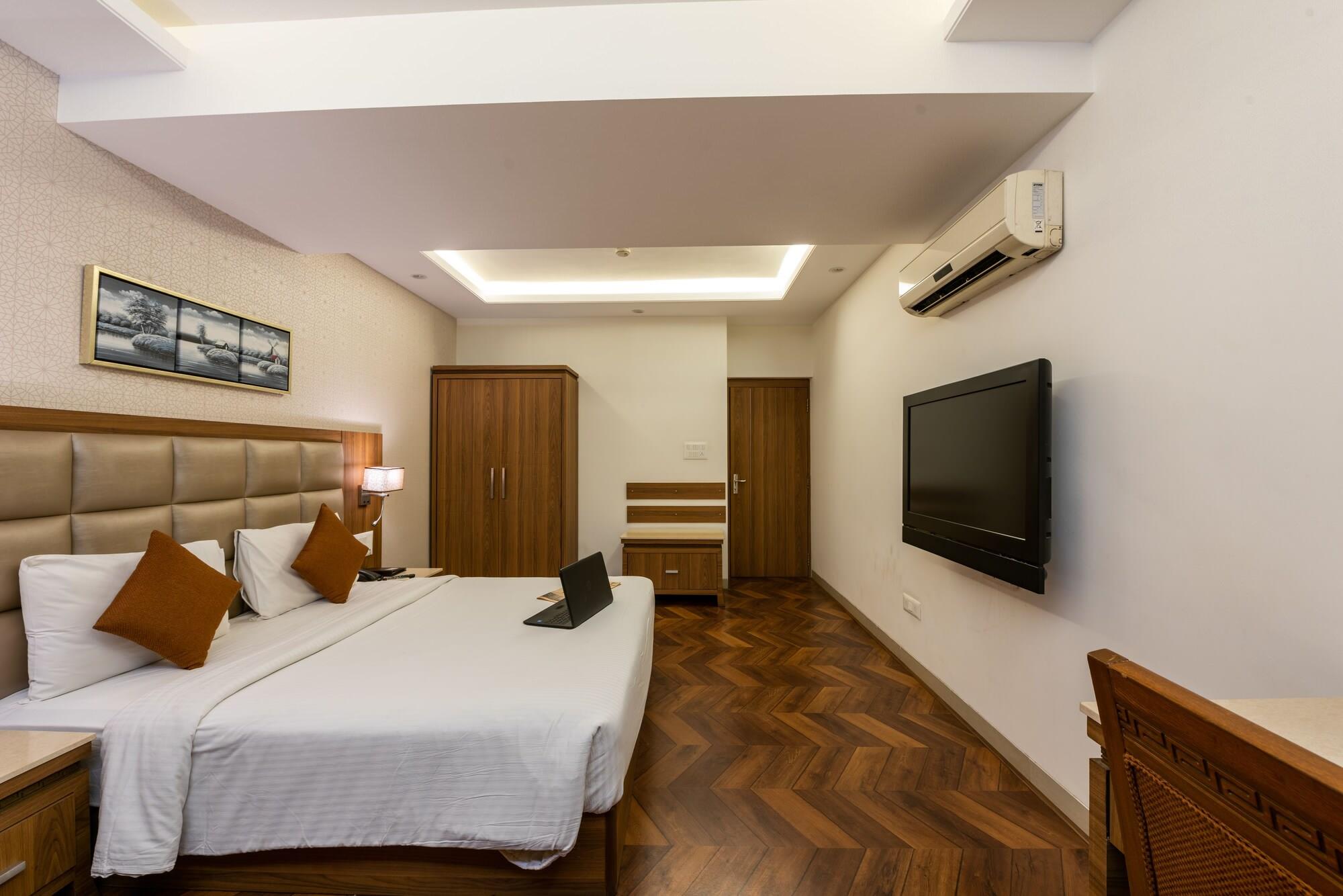Hotel Treebo Trend Surya Nashik Extérieur photo