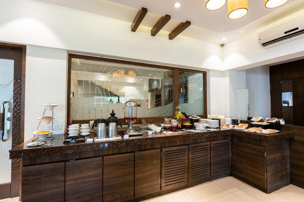 Hotel Treebo Trend Surya Nashik Extérieur photo
