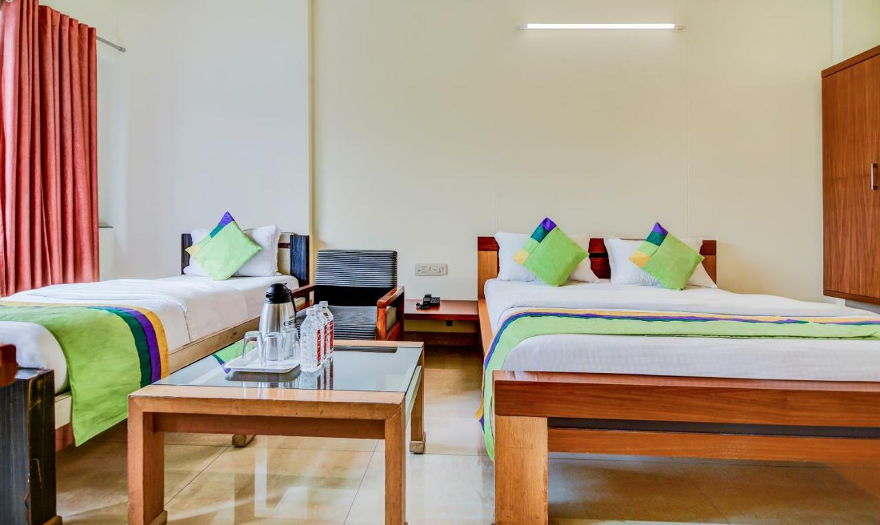 Hotel Treebo Trend Surya Nashik Extérieur photo