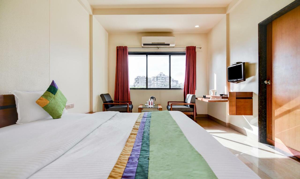 Hotel Treebo Trend Surya Nashik Extérieur photo