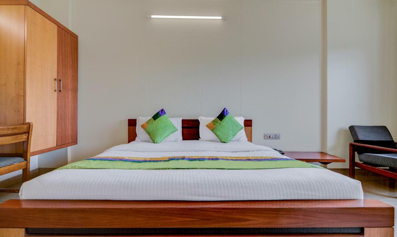 Hotel Treebo Trend Surya Nashik Extérieur photo