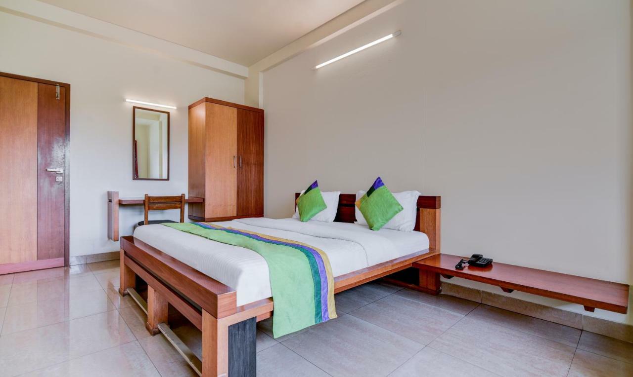 Hotel Treebo Trend Surya Nashik Extérieur photo